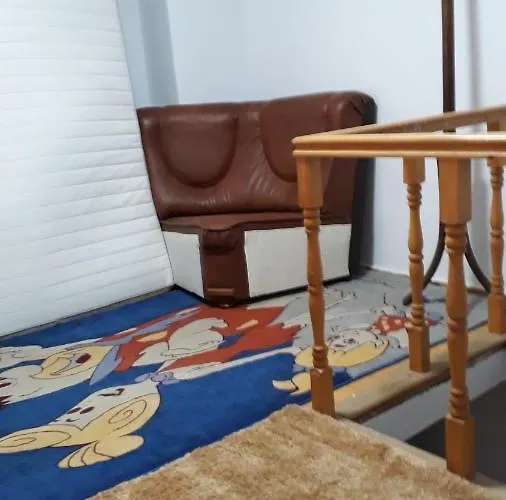 Hébergement de vacances Sara 3 Dormitoare Nu Primesc Santieristi Si Petrecareti Bucarest